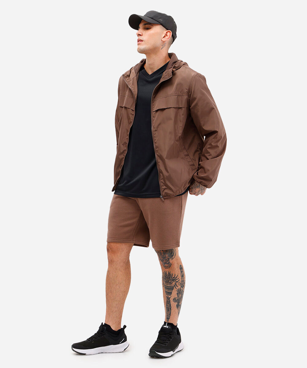 jaqueta masculina corta vento com capuz esportiva - marrom