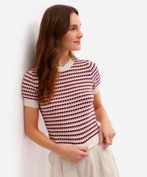 blusa feminina de tricot manga curta texturizada listrada vinho