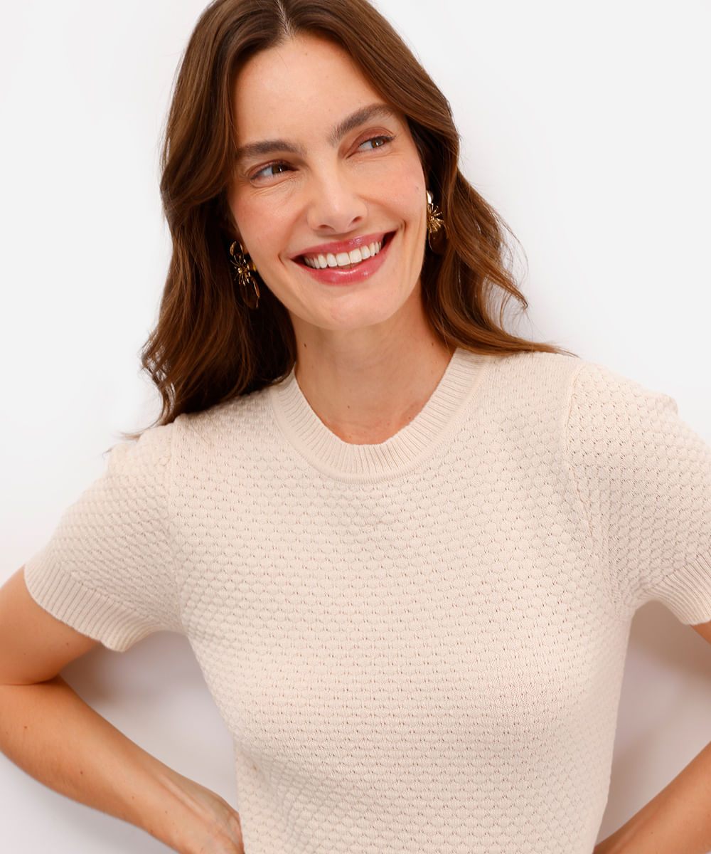 blusa feminina de tricot manga curta texturizada bege