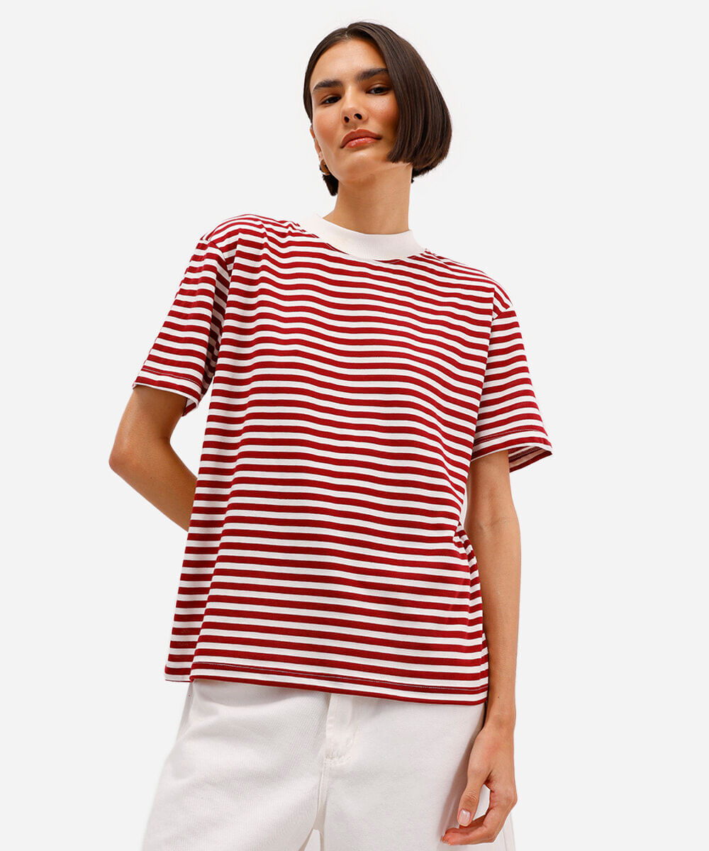 camiseta listrada manga curta vinho