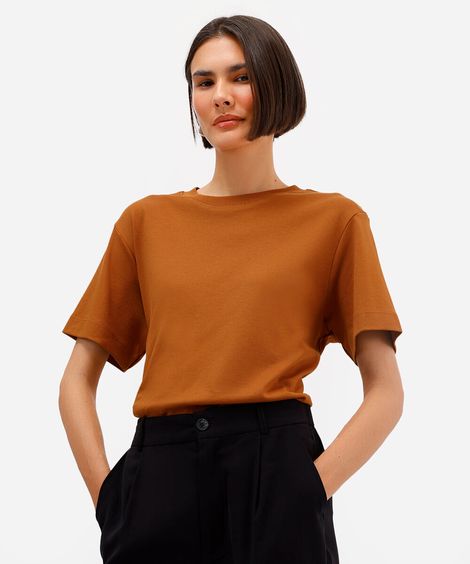 camiseta comfort feminina de algodão peruano interlock marrom