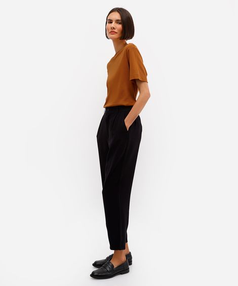 calça alfaiataria de viscose com pregas cintura alta - preto