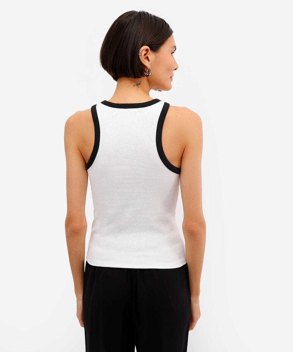 regata de algodão bicolor decote redondo - off white