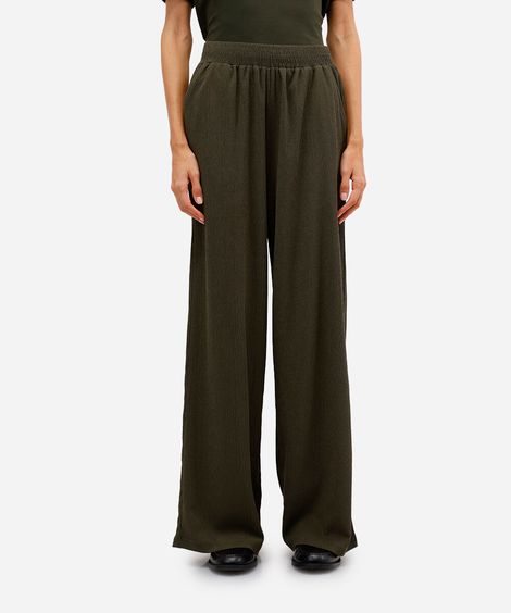 calça wide leg com bolsos texturizada verde