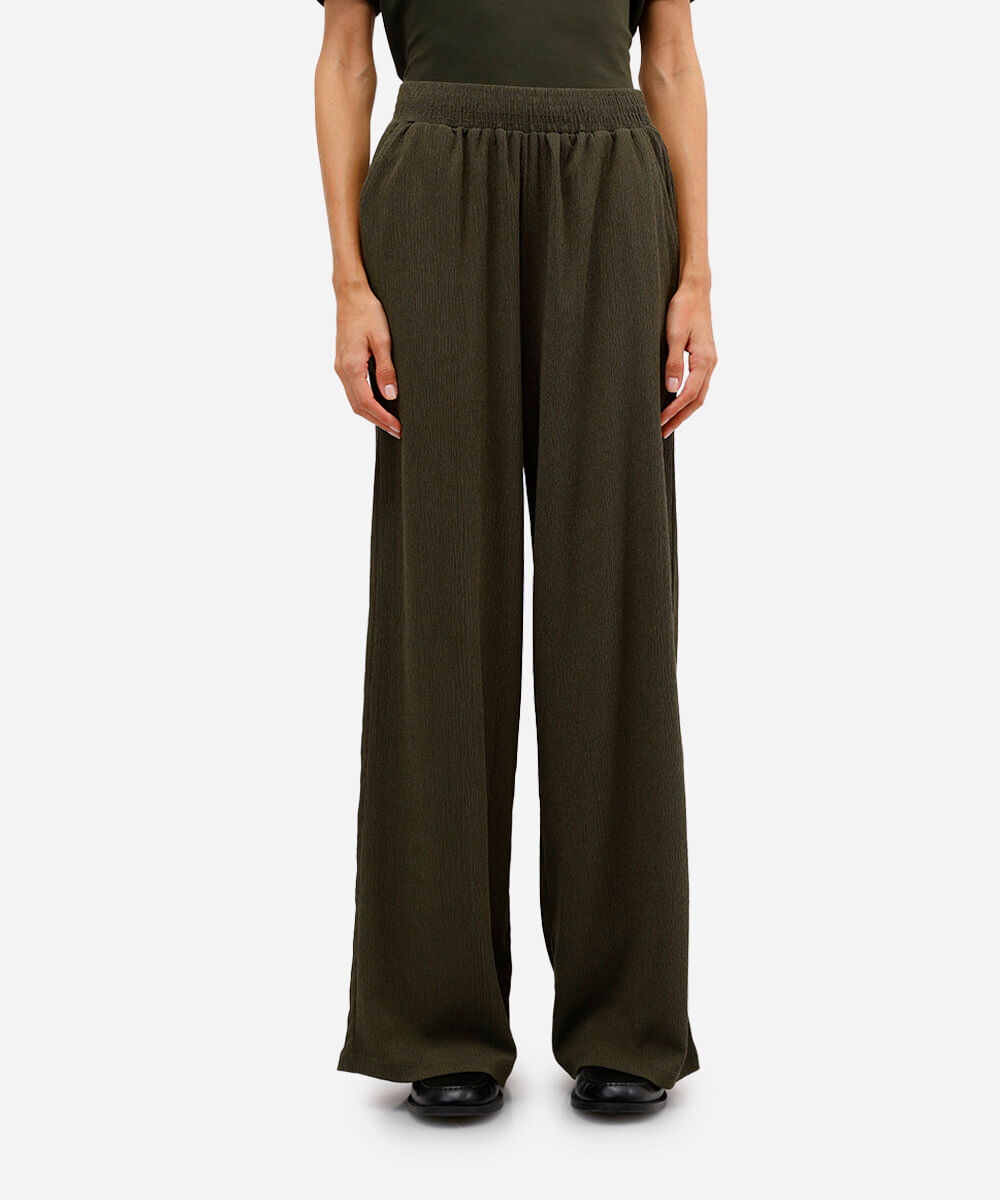 calça wide leg com bolsos texturizada verde