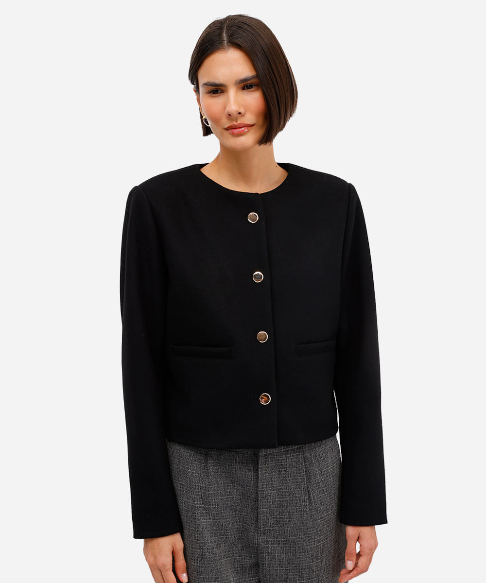 casaco com bolsos preto