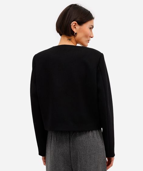 casaco com bolsos preto