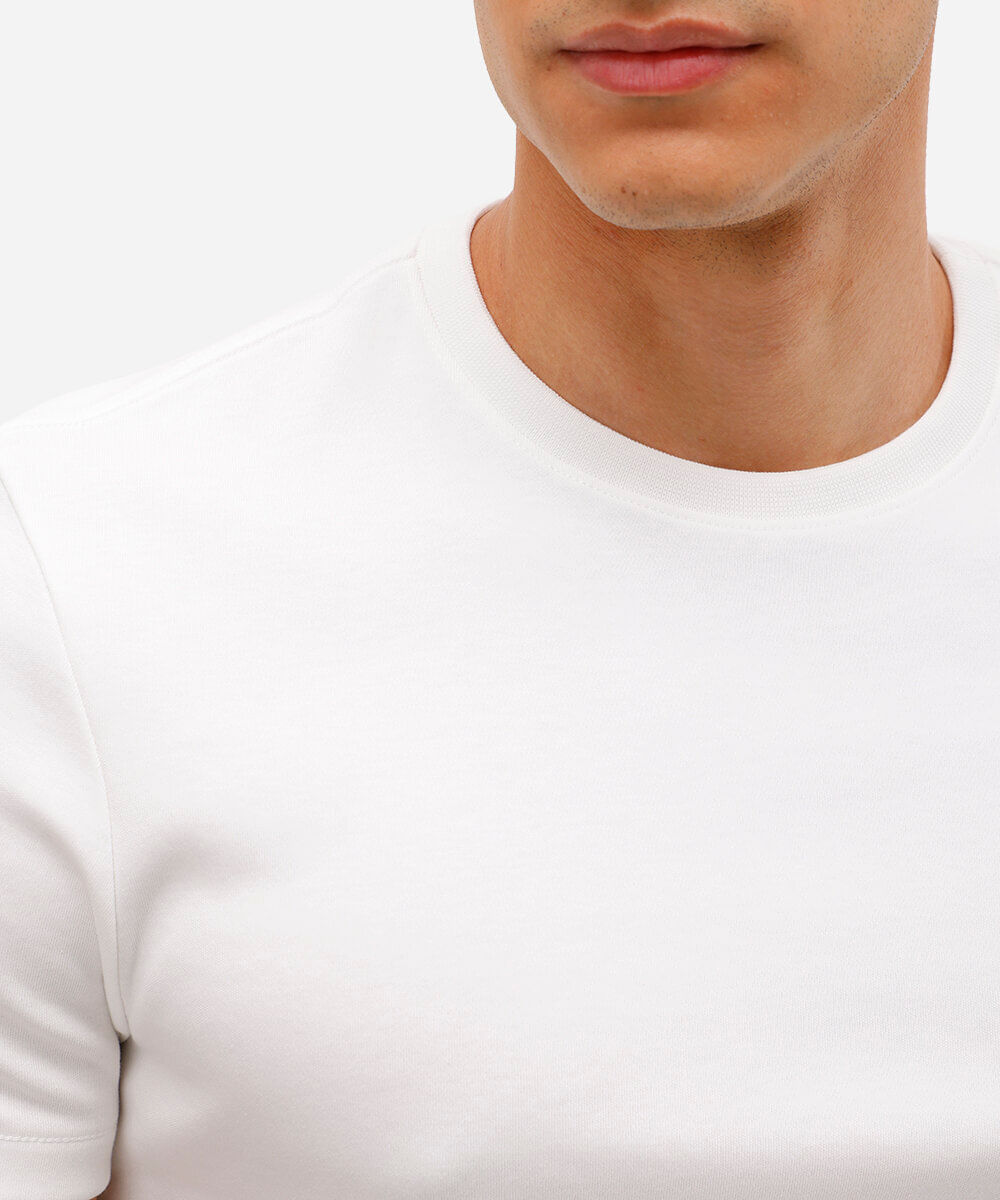 camiseta slim de algodão peruano bold branca