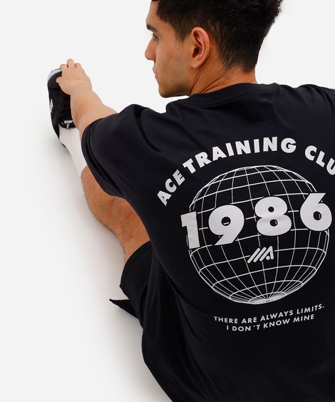 camiseta oversized masculina training club preta