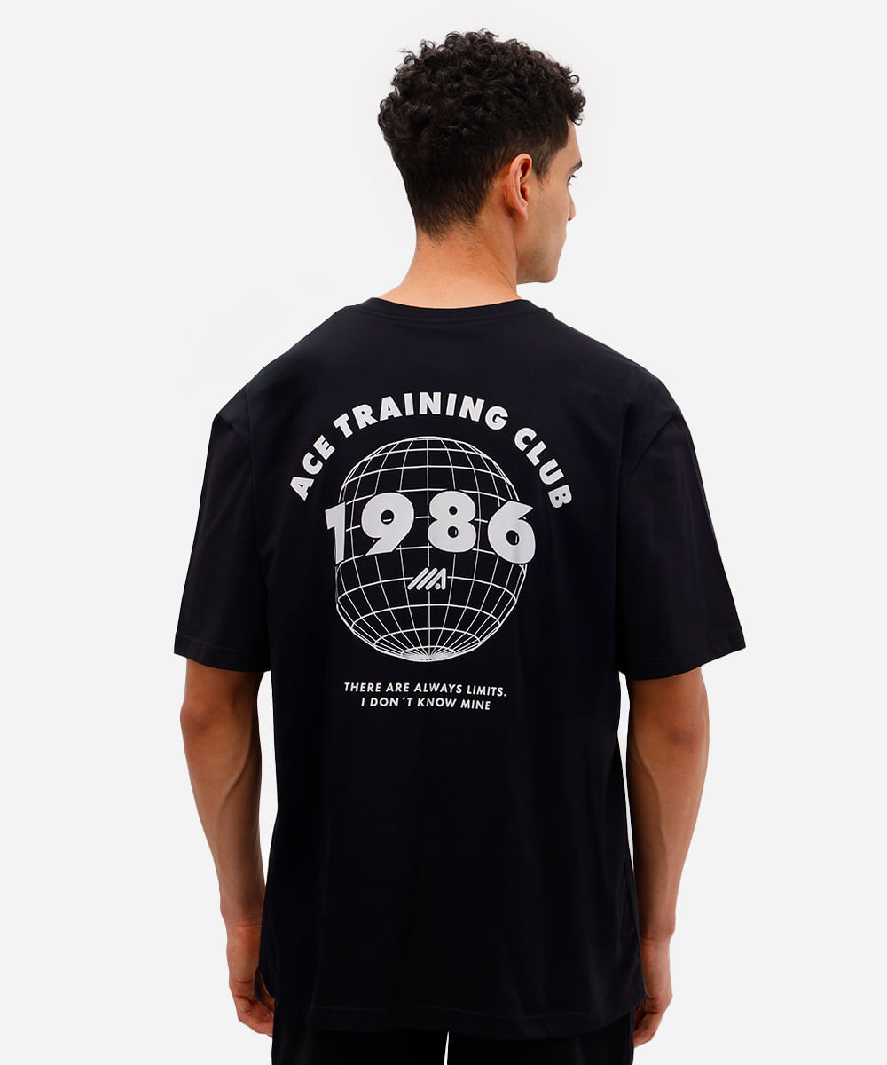 camiseta oversized masculina training club preta