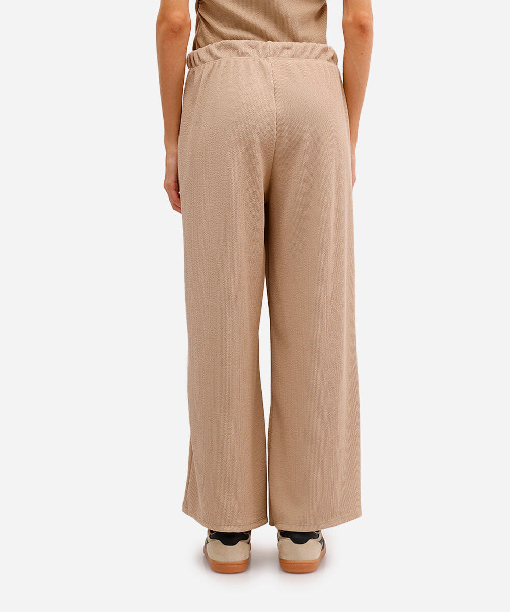 calça reta texturizada cintura alta com elástico - bege