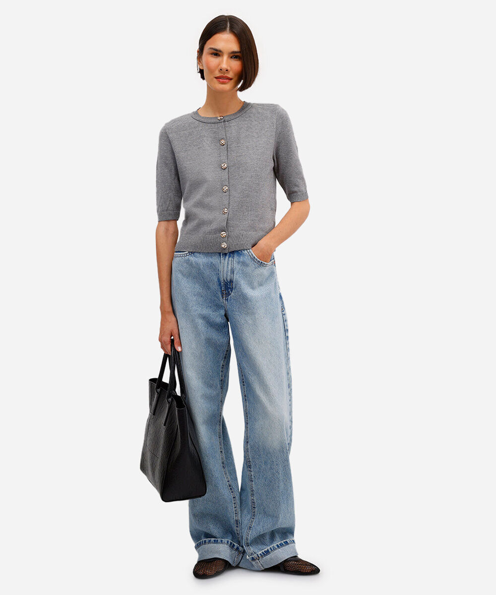 cardigan feminino de tricot com botões cinza