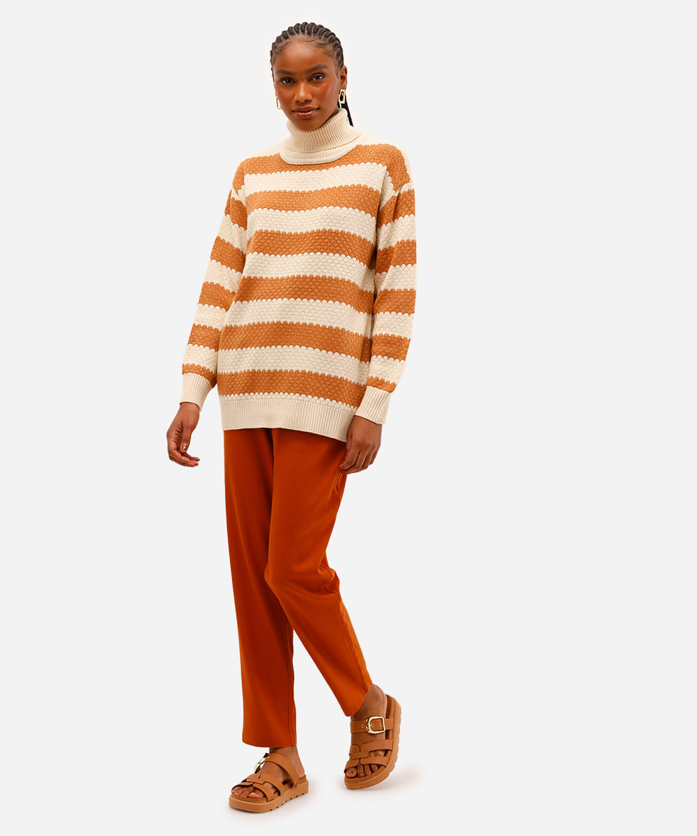 suéter feminino de tricot gola alta listrado bege