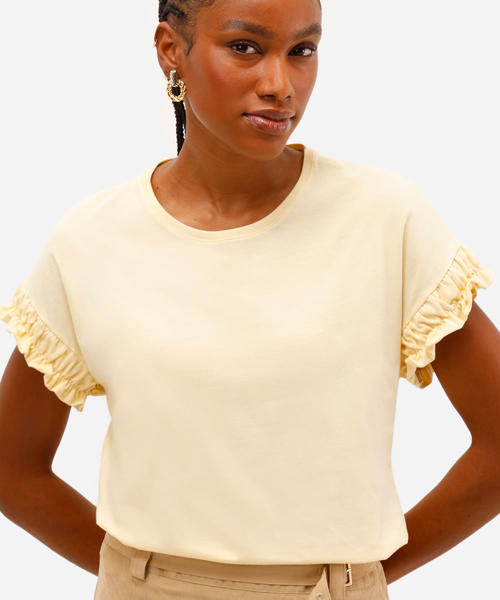 camiseta de algodão manga curta com fru fru amarela