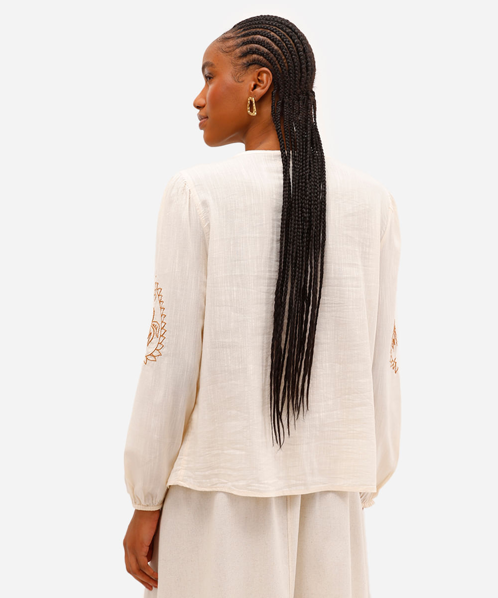camisa feminina de algodão texturizada bordada bege