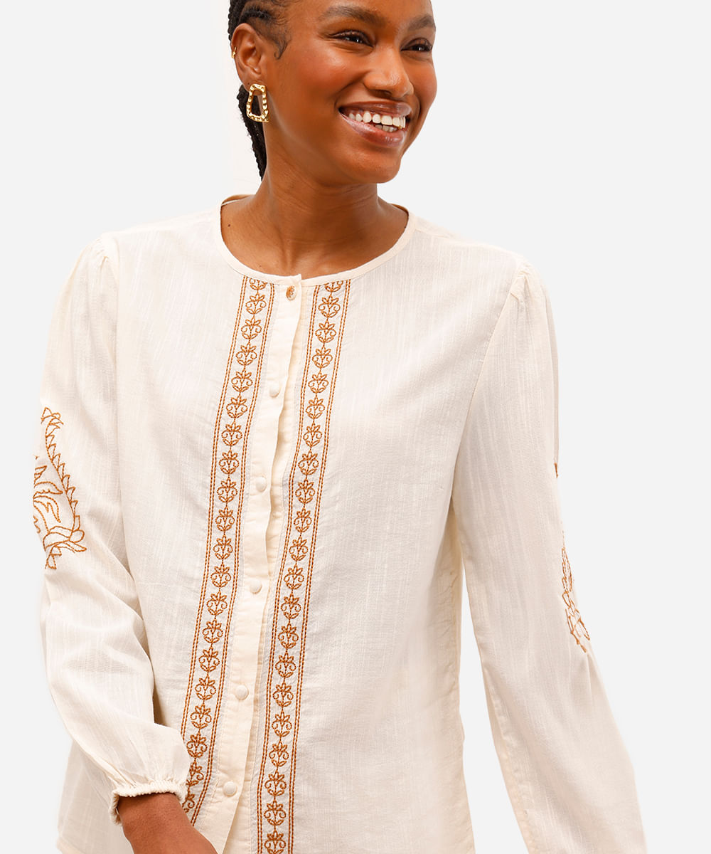 camisa feminina de algodão texturizada bordada bege