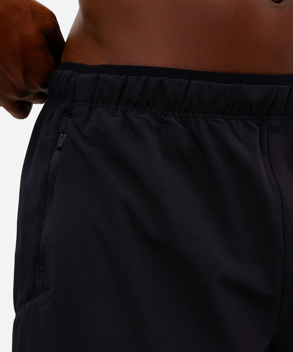 short masculino esportivo com recortes preto