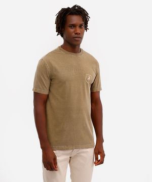 camiseta comfort masculina de algodão estonada carro bege