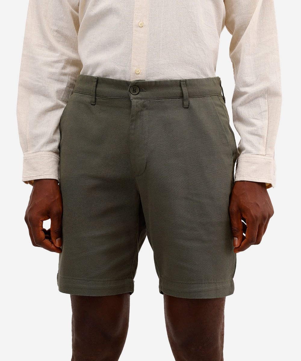 bermuda reta com linho e bolso chino verde