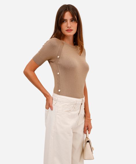 blusa feminina de tricot com botões manga curta bege