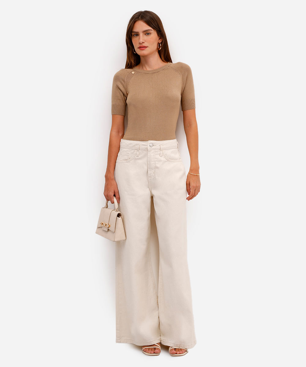 blusa feminina de tricot com botões manga curta bege