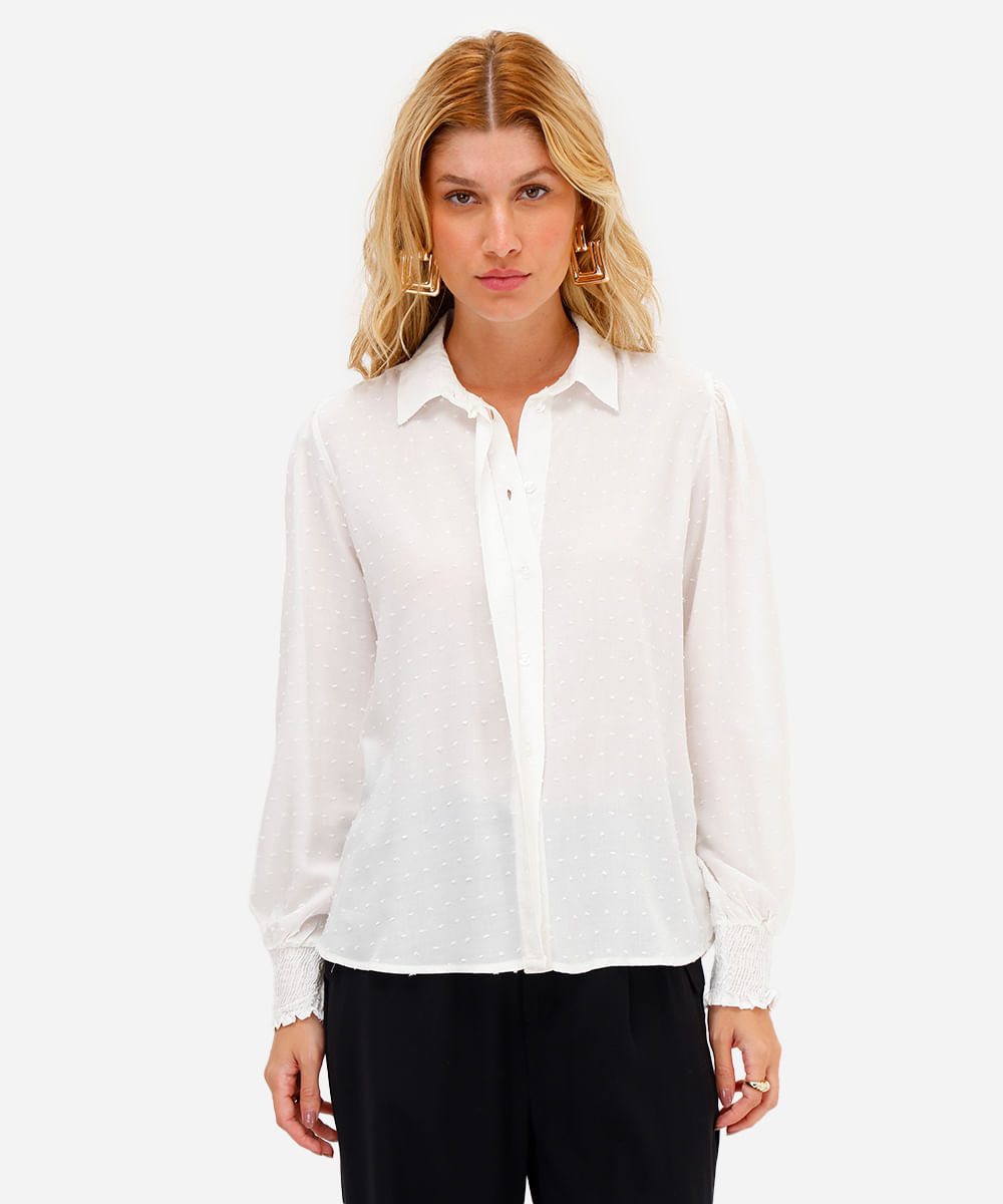 camisa feminina de viscose texturizada poá off white