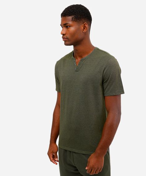 camiseta básica manga curta gola portuguesa - verde militar