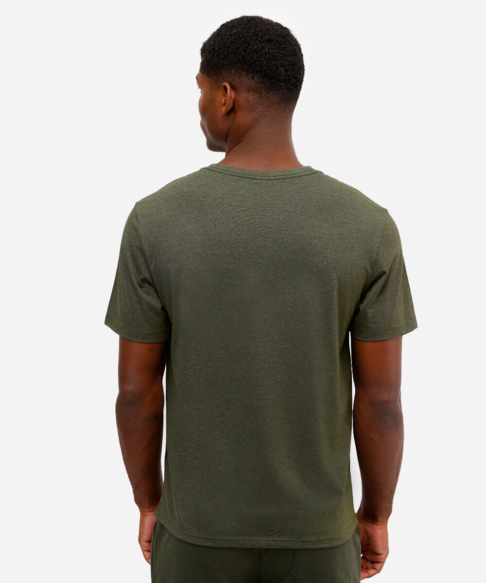 camiseta básica manga curta gola portuguesa - verde militar