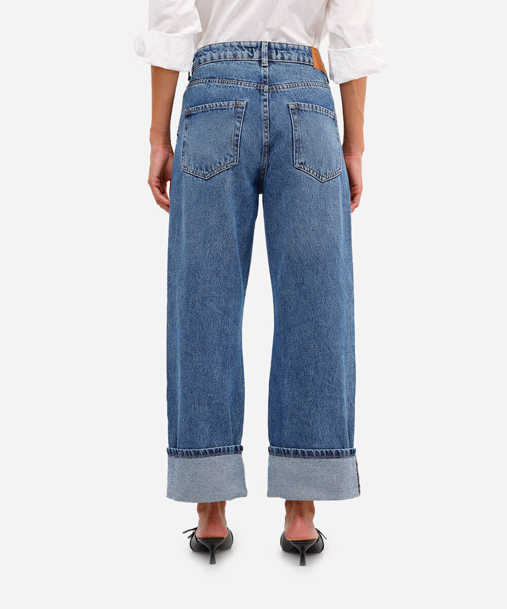 calça reta jeans cintura média barra dobrada azul