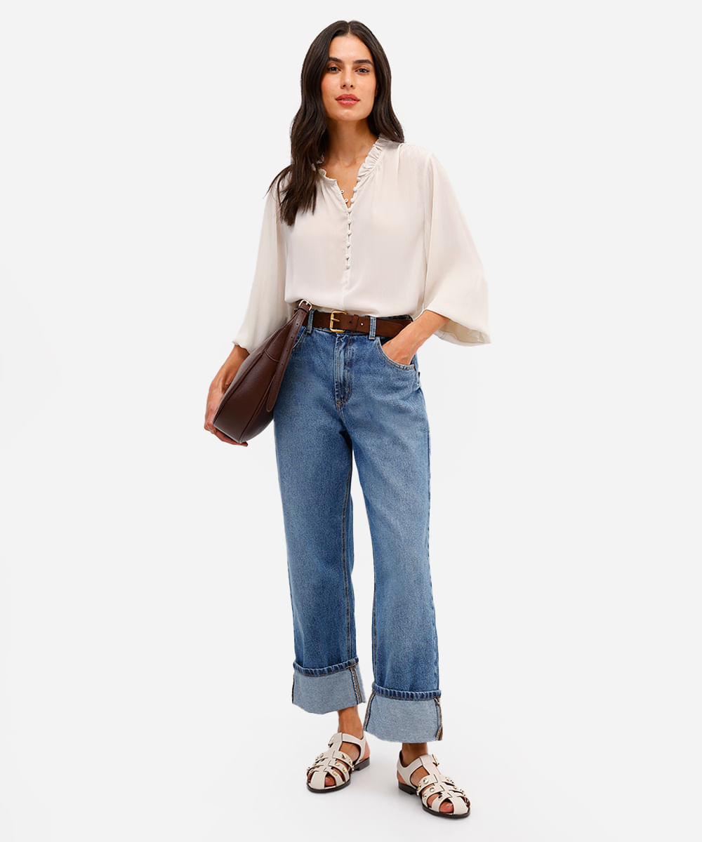 calça reta jeans cintura média barra dobrada azul