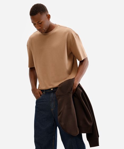 camiseta oversized masculina de algodão peruano marrom