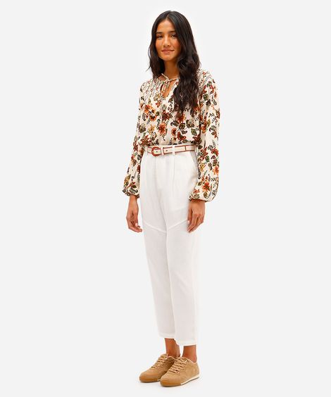 calça feminina de alfaiataria com linho e cinto off white