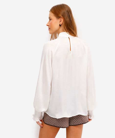 blusa feminina acetinada com babados manga longa off white
