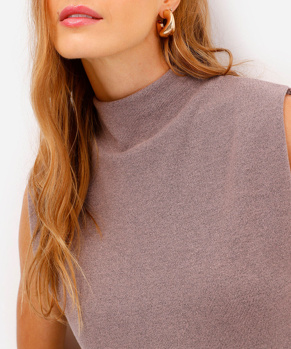 regata feminina de tricot gola alta cinza