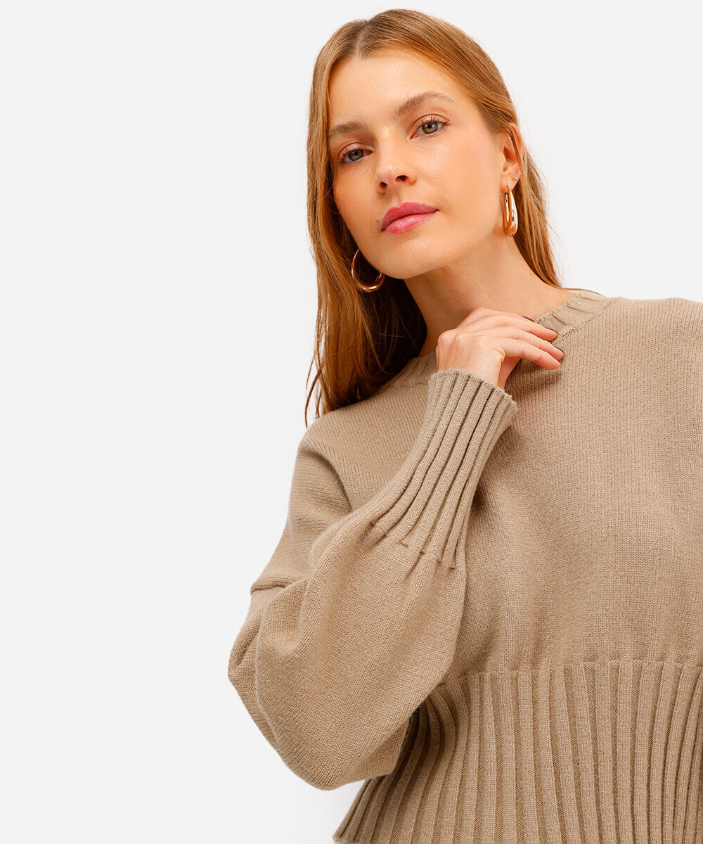 suéter cropped feminino de tricot bege
