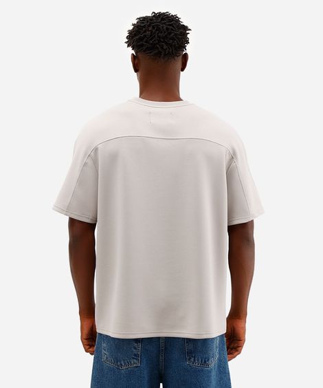 camiseta masculina manga curta com recorte cinza