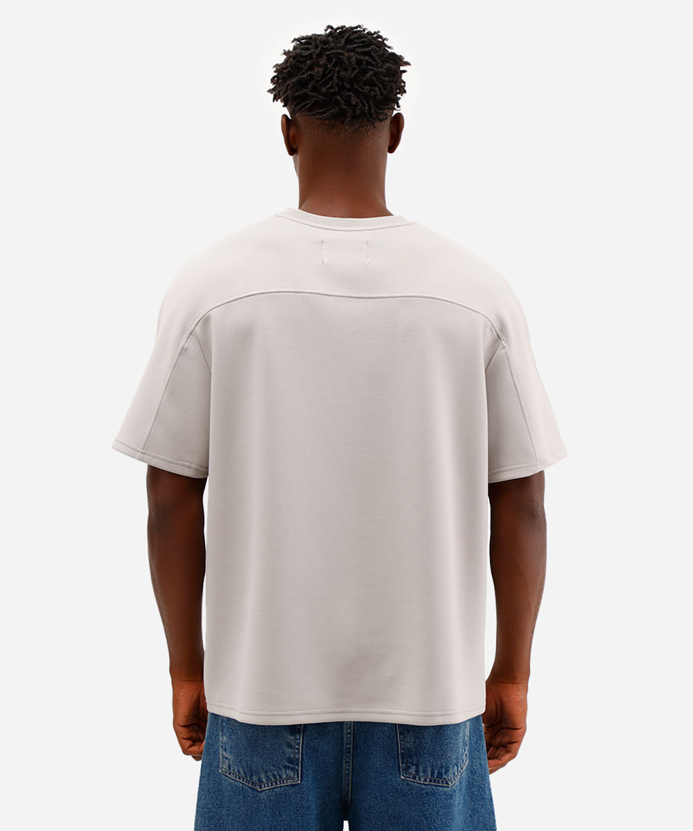 camiseta masculina manga curta com recorte cinza