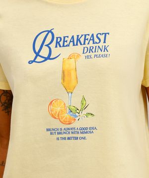 camiseta feminina de algodão breakfast drink amarela