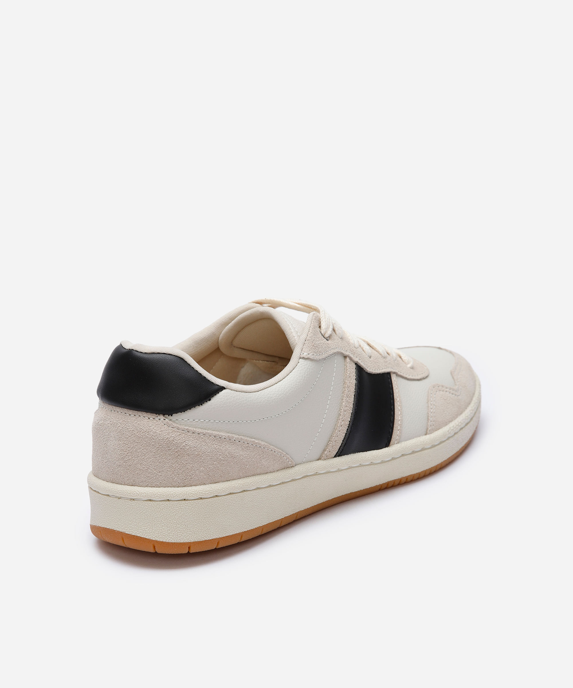 tênis casual masculino com recortes oneself off white