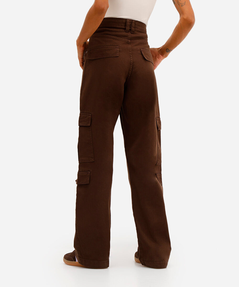 calça cargo feminina de sarja cintura média marrom