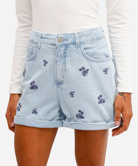 short mom feminino jeans com bordado floral azul