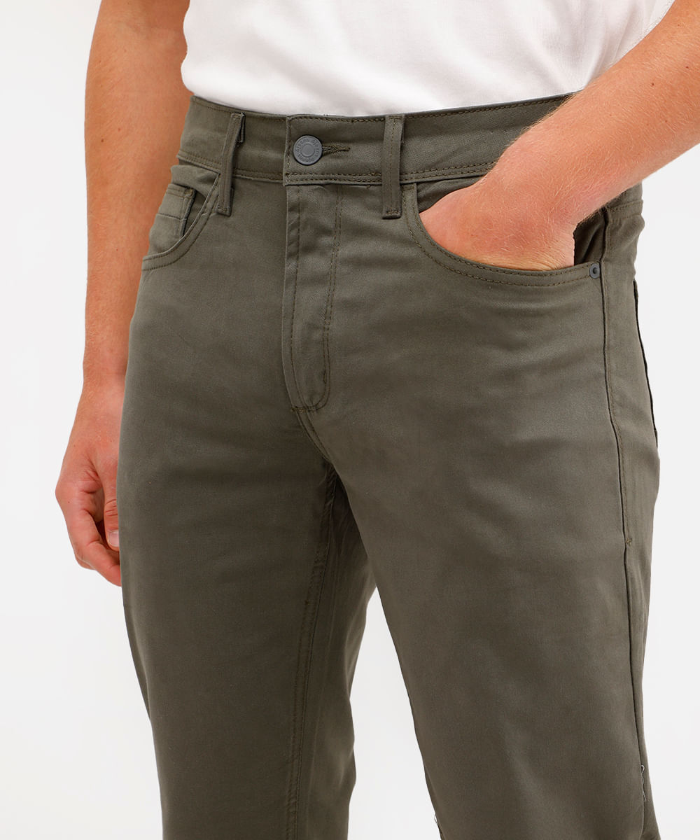 calça reta de sarja comfort verde