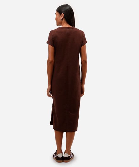 vestido midi básico feminino texturizado marrom