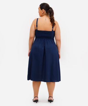 vestido feminino com linho e fenda plus size azul