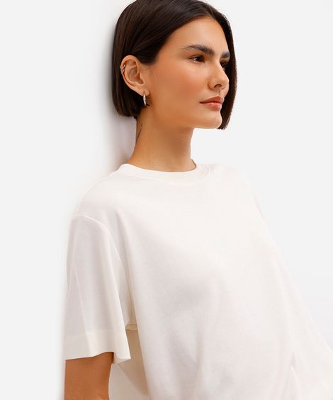 camiseta comfort feminina de algodão peruano interlock off white