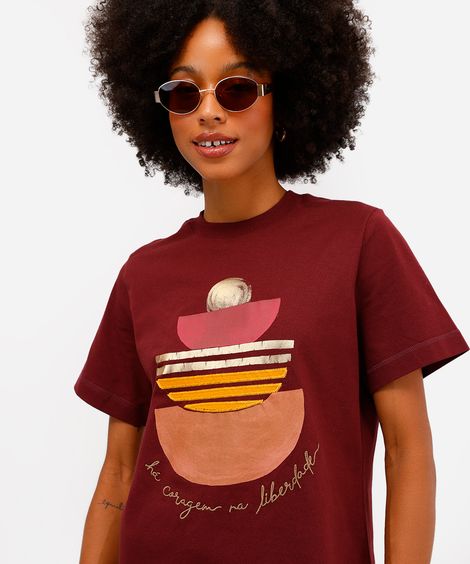 camiseta feminina de algodão estampada com bordado vivi olimo vinho