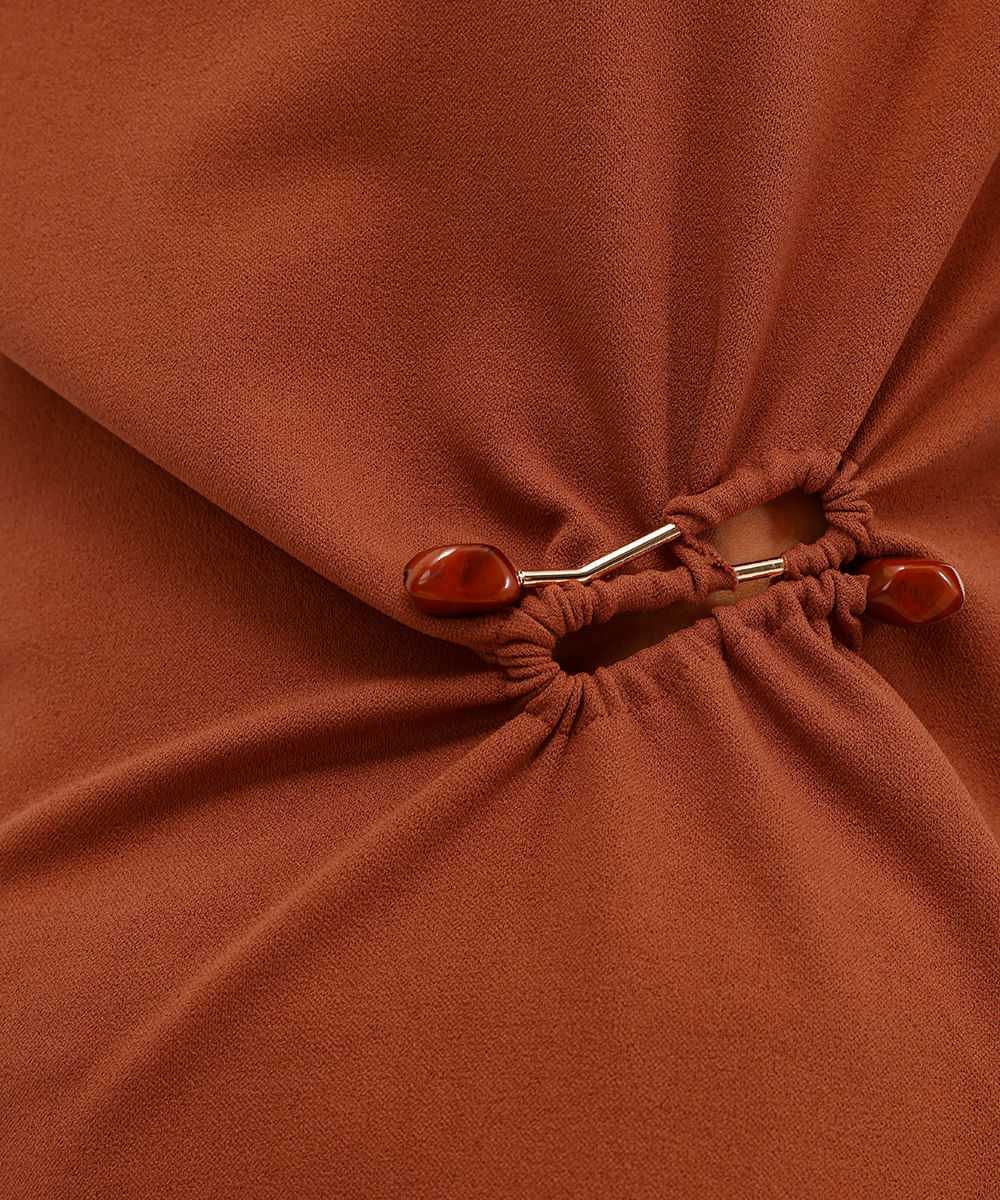 regata muscle feminina texturizada franzida marrom