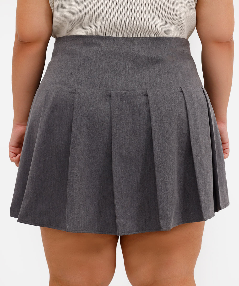 saia curta feminina com pregas plus size cinza