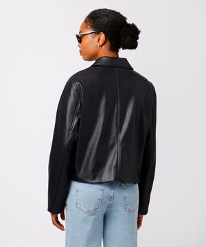jaqueta cropped feminina de poliuretano mindset preta