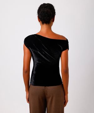blusa feminina de veludo decote assimétrico mindset preta